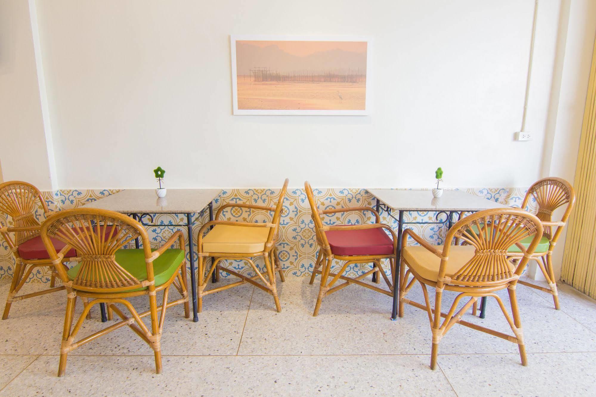 Oyo 1118 K L Boutique מלון